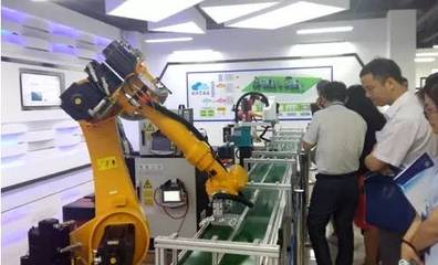 中国电子总经理刘烈宏 智能制造是长期系统性工程，融合工业4.0与云金融，助力信息系统集成升级